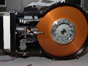 Disco duro antiguo desmontado Disco duro antiguo desmontado